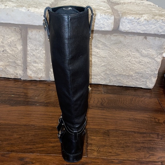 Vince Camuto talk black boots - Picture 5 of 6